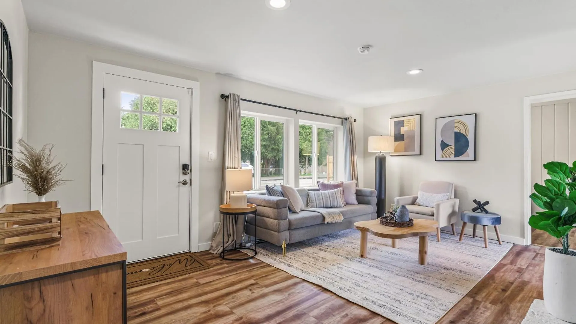 Cozy North Seattle Rambler With Spacious Yard 0*,